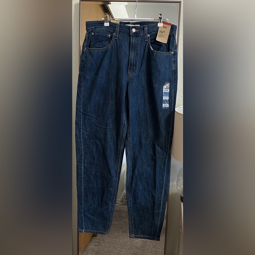 Levis 80s Mom Jeans